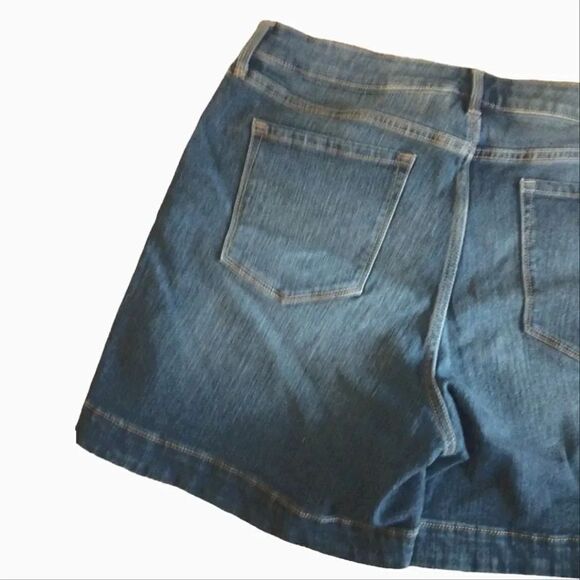 Nine West High Waist Button Hem Short Jean Shorts Plussize 14 - Picture 7 of 12